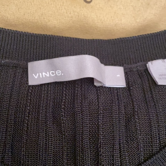 Vince 100 viscose new with no tag sweater - Picture 2 of 3